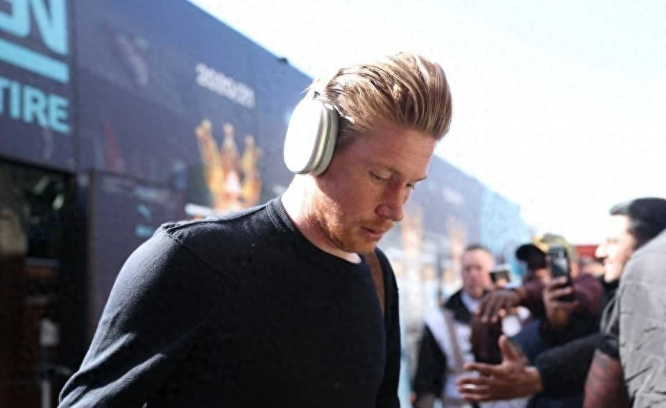 JackeyLove与60激战独行侠分钟，战术调整胜负难料！，德布劳内焦点对战引发球迷热议的简单介绍